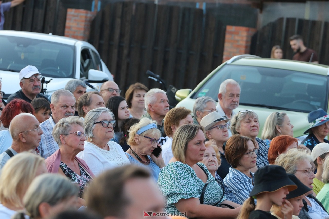 Koncert pieśni powstańczych w Ostrołęce [01.08.2024] - zdjęcie #46 - eOstroleka.pl