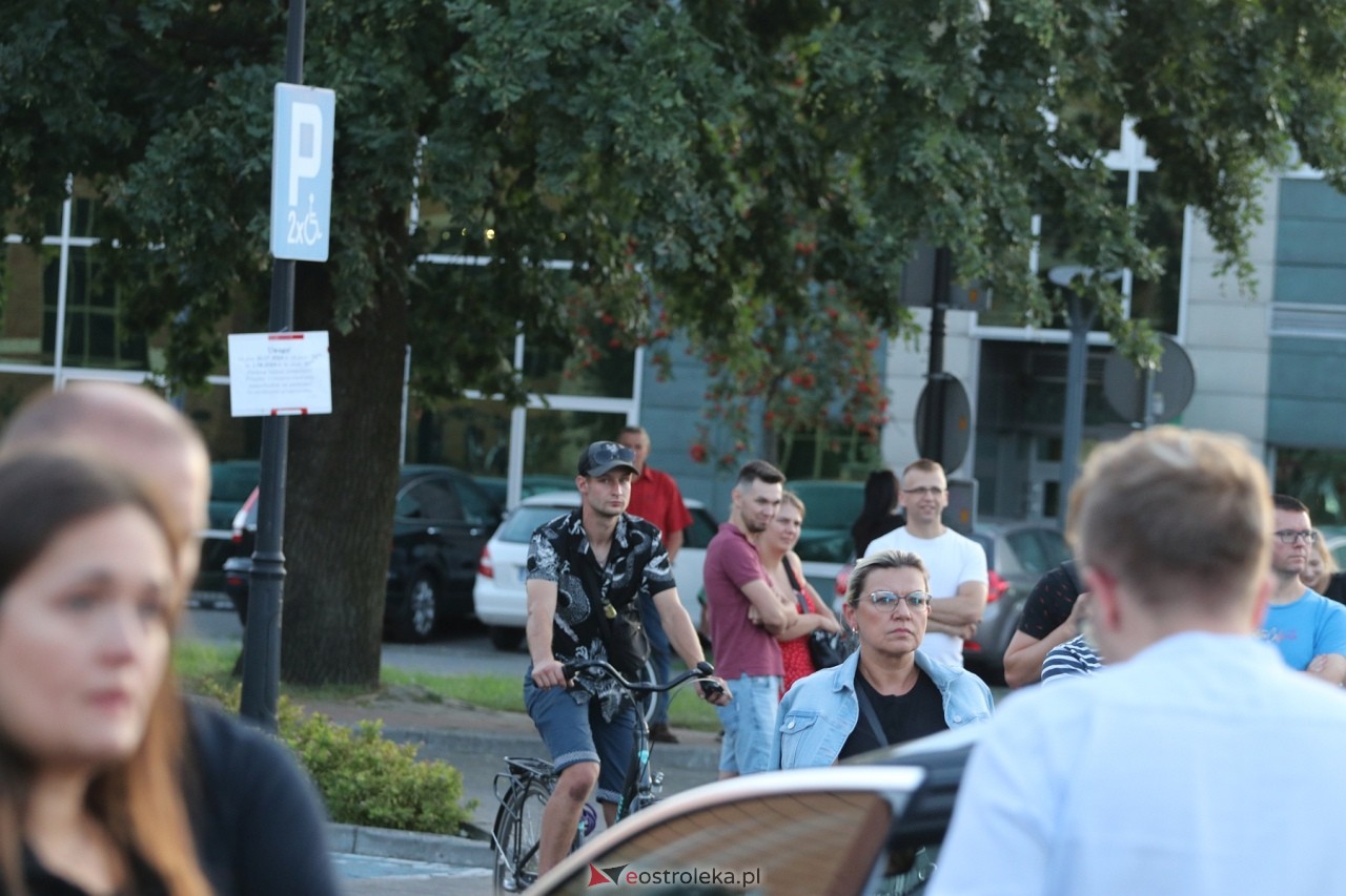 Koncert pieśni powstańczych w Ostrołęce [01.08.2024] - zdjęcie #36 - eOstroleka.pl