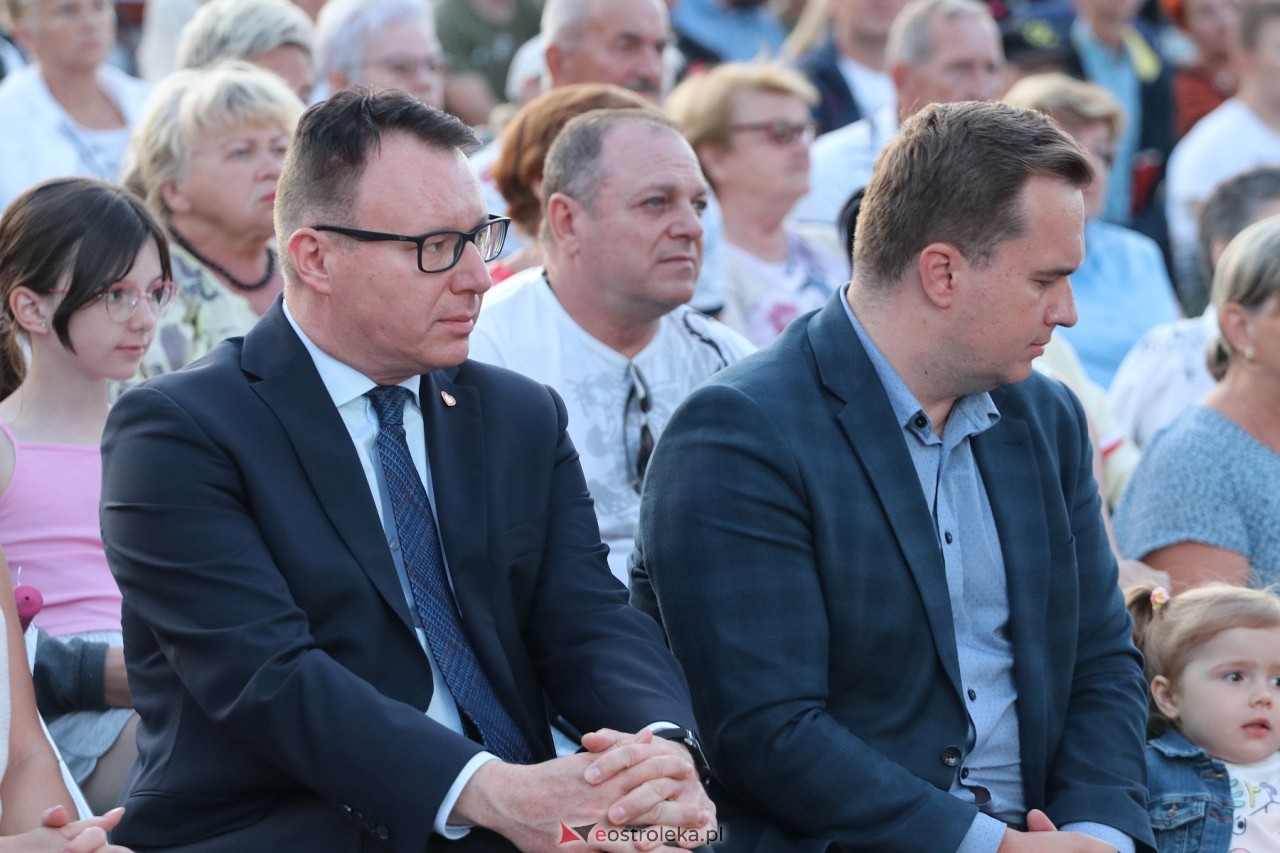 Koncert pieśni powstańczych w Ostrołęce [01.08.2024] - zdjęcie #26 - eOstroleka.pl