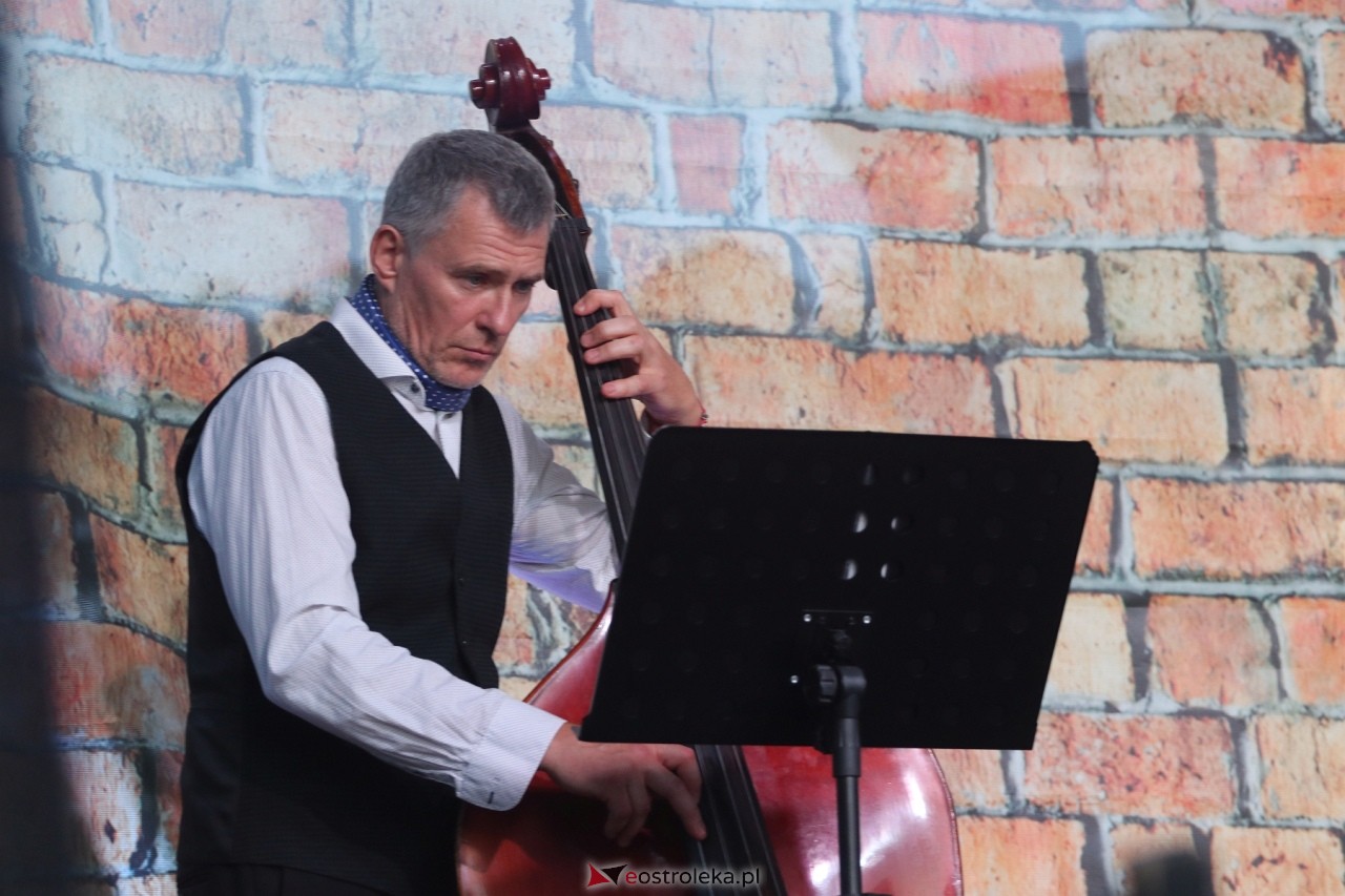Koncert pieśni powstańczych w Ostrołęce [01.08.2024] - zdjęcie #10 - eOstroleka.pl