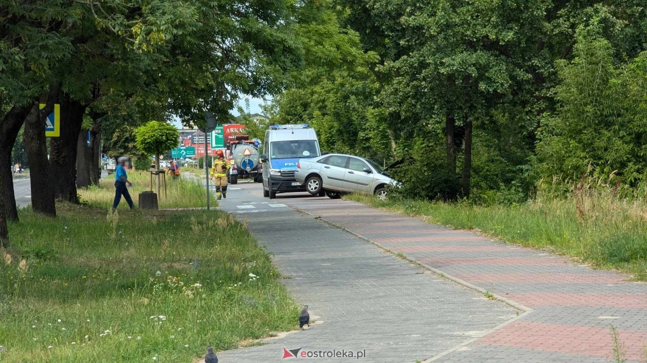 Wypadek na 11 Listopada w Ostrołęce [02.08.2024] - zdjęcie #8 - eOstroleka.pl