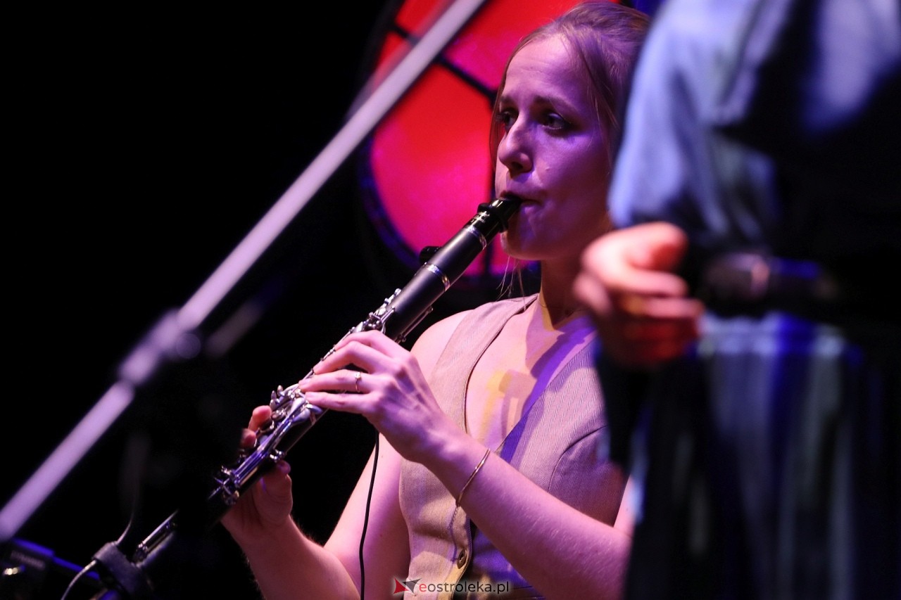 Koncert Warszawskiej Orkiestry Sentymentalnej [02.08.2024] - zdjęcie #3 - eOstroleka.pl