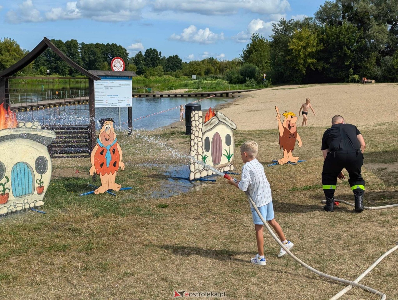 Festyn Radosne Wakacje na plaży miejskiej [03.08.2024] - zdjęcie #53 - eOstroleka.pl