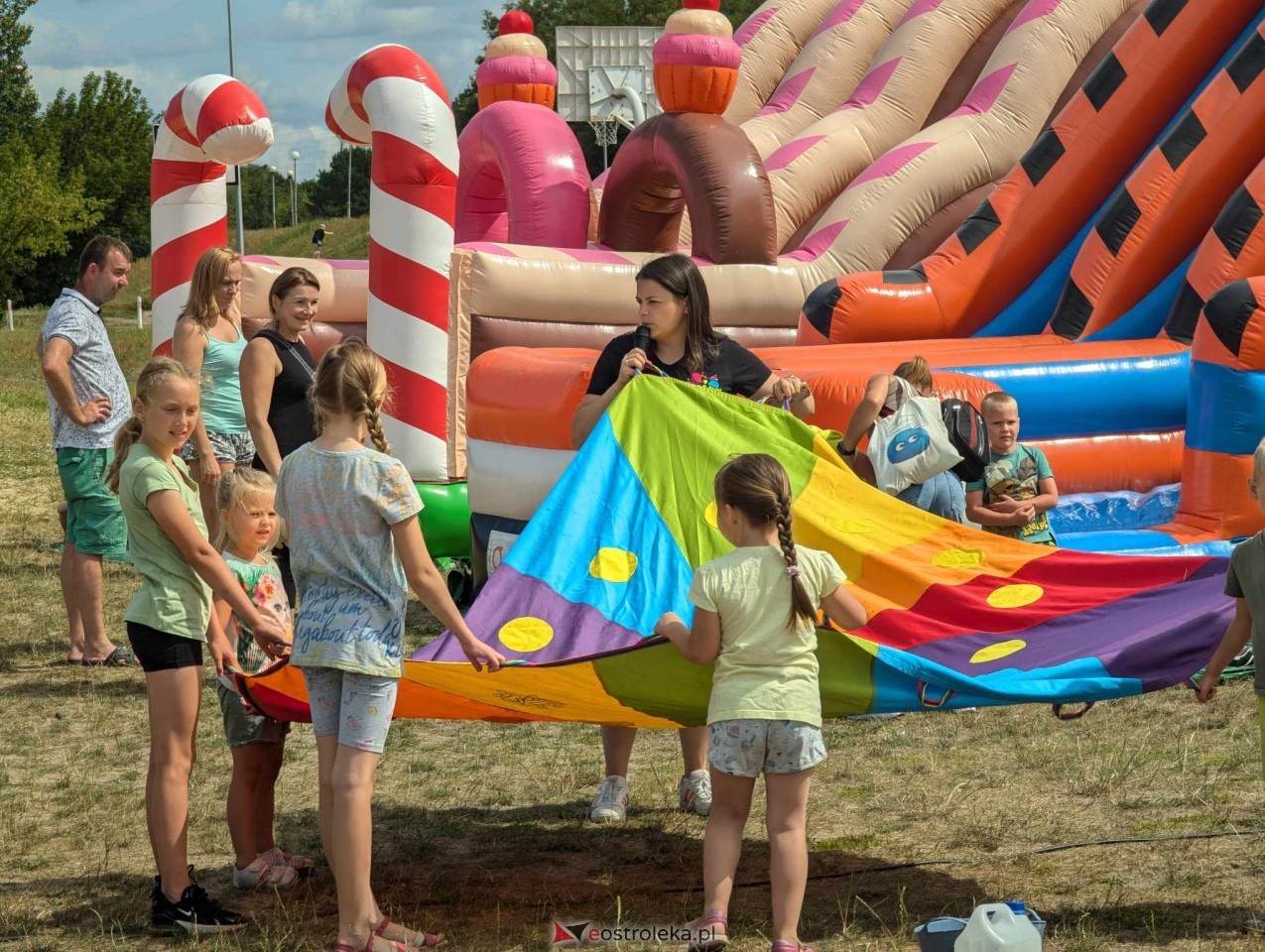 Festyn Radosne Wakacje na plaży miejskiej [03.08.2024] - zdjęcie #29 - eOstroleka.pl