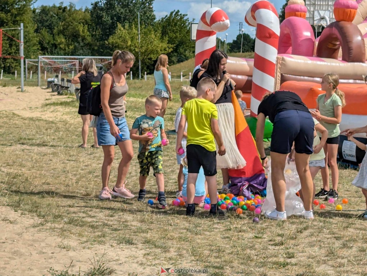 Festyn Radosne Wakacje na plaży miejskiej [03.08.2024] - zdjęcie #24 - eOstroleka.pl