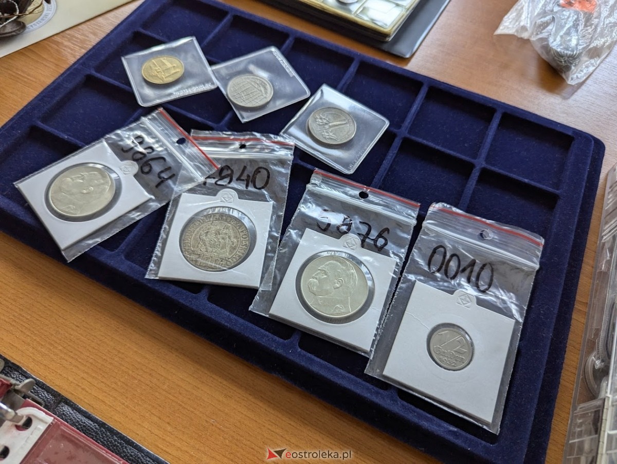 Giełda kolekcjonerska w Klubie Lokator [04.08.2024] - zdjęcie #18 - eOstroleka.pl