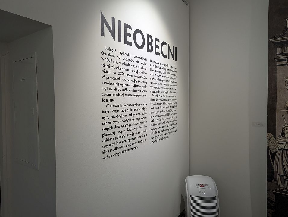 Wystawa Nieobecni - zdjęcie #18 - eOstroleka.pl
