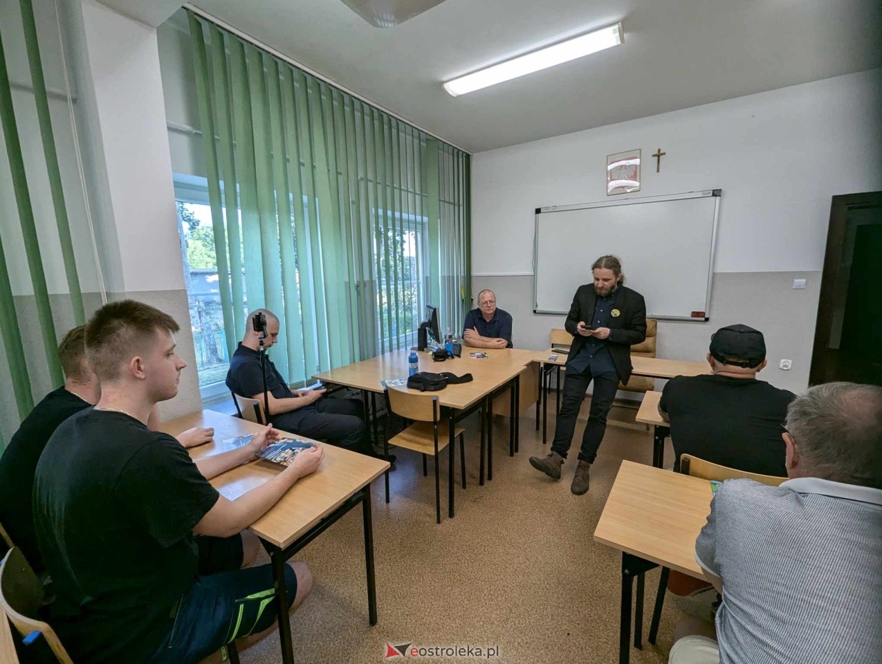 Spotkanie z Dobromirem Sośnierzem w Ostrołęce [06.08.2024] - zdjęcie #9 - eOstroleka.pl