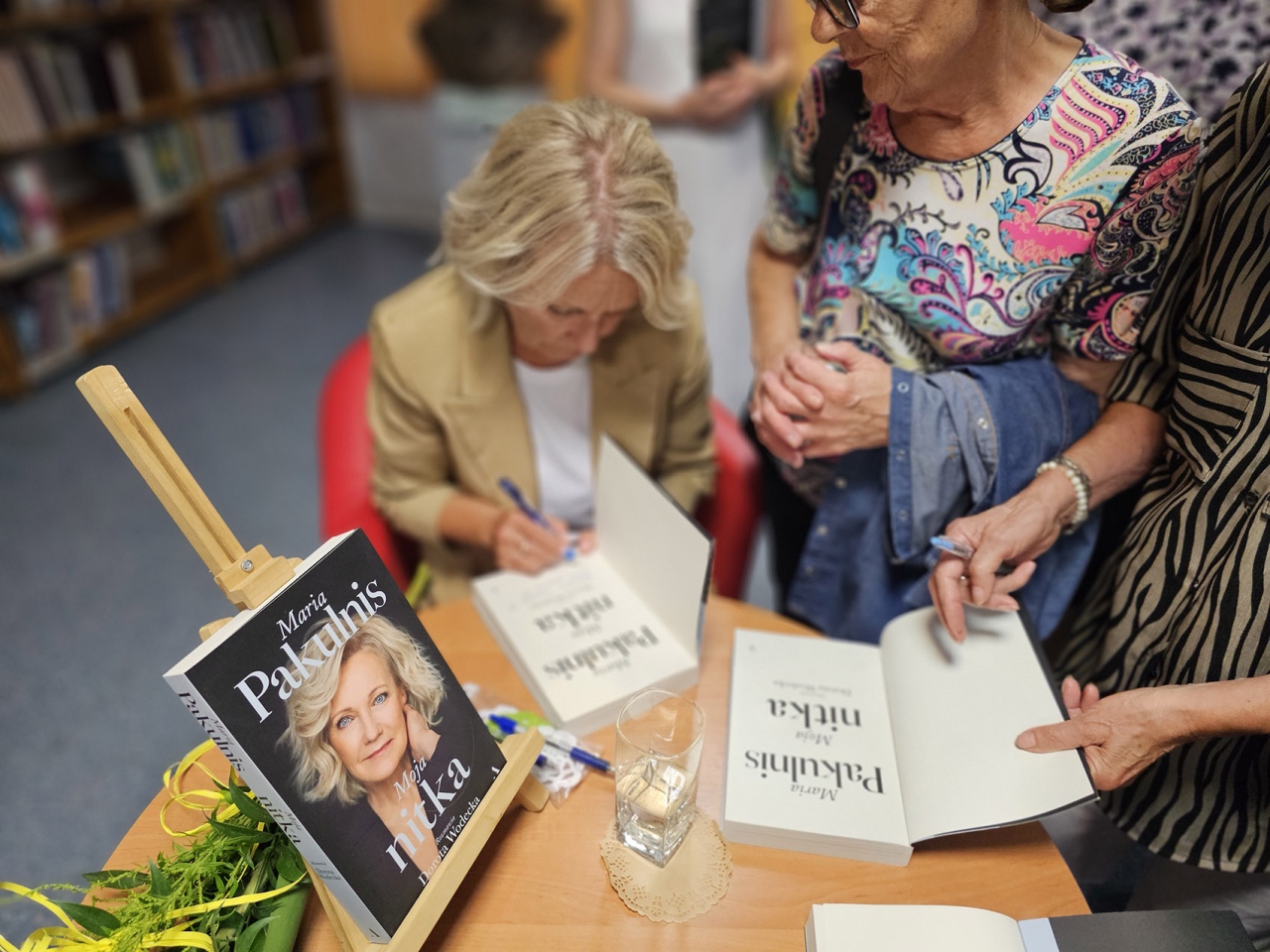 Niezapomniane spotkanie z Marią Pakulnis w Ostrołęce [06.08.2024] - zdjęcie #1 - eOstroleka.pl