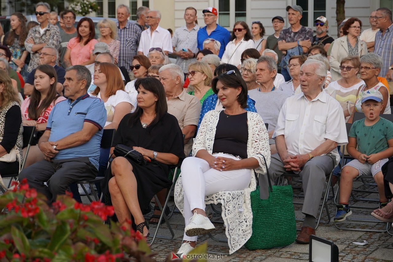 Art-czwARTek -Piotr Grzyb i Zupa Grzybowa [8.08.2024] - zdjęcie #72 - eOstroleka.pl