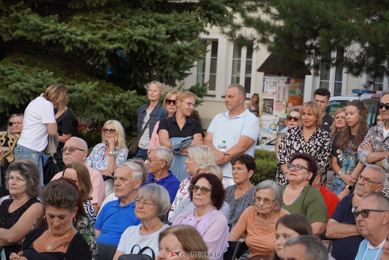 Art-czwARTek -Piotr Grzyb i Zupa Grzybowa [8.08.2024] - zdjęcie #69 - eOstroleka.pl