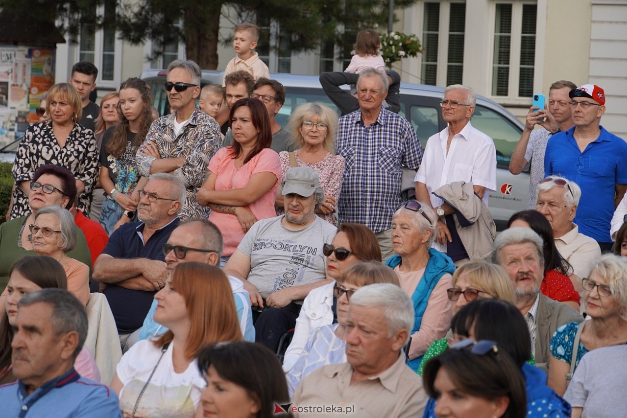 Art-czwARTek -Piotr Grzyb i Zupa Grzybowa [8.08.2024] - zdjęcie #61 - eOstroleka.pl