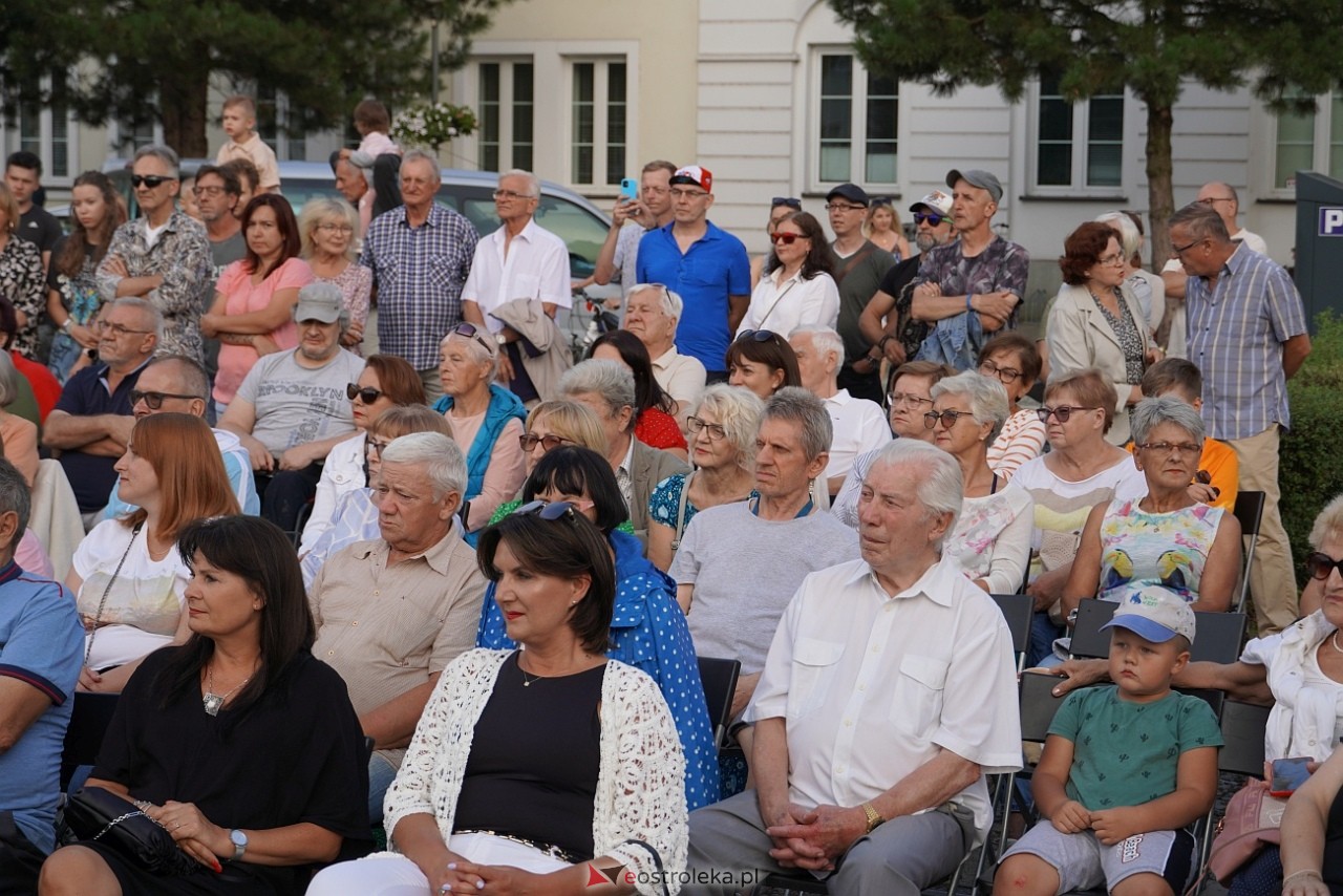 Art-czwARTek -Piotr Grzyb i Zupa Grzybowa [8.08.2024] - zdjęcie #60 - eOstroleka.pl
