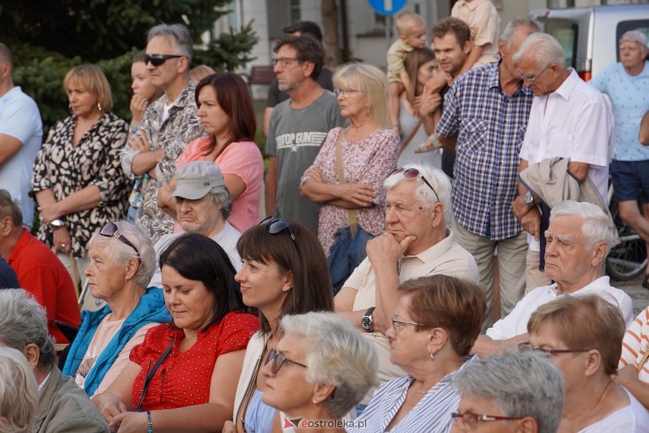 Art-czwARTek -Piotr Grzyb i Zupa Grzybowa [8.08.2024] - zdjęcie #51 - eOstroleka.pl