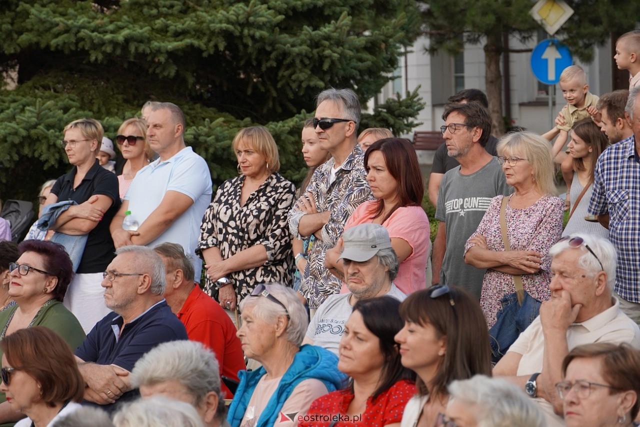 Art-czwARTek -Piotr Grzyb i Zupa Grzybowa [8.08.2024] - zdjęcie #49 - eOstroleka.pl