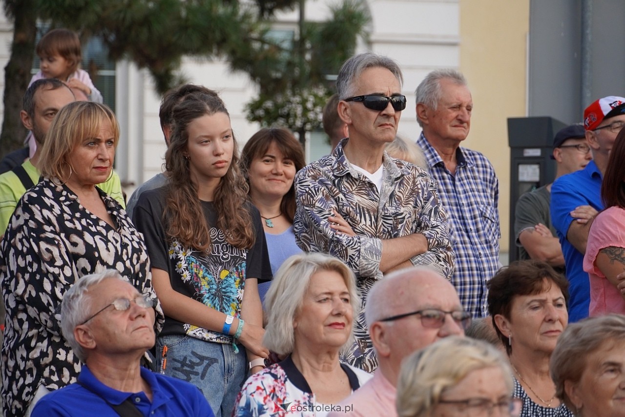 Art-czwARTek -Piotr Grzyb i Zupa Grzybowa [8.08.2024] - zdjęcie #34 - eOstroleka.pl