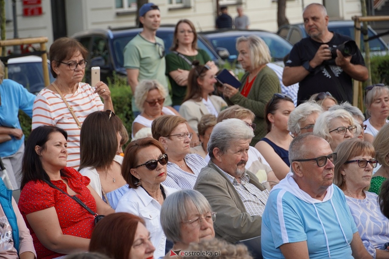 Art-czwARTek -Piotr Grzyb i Zupa Grzybowa [8.08.2024] - zdjęcie #29 - eOstroleka.pl