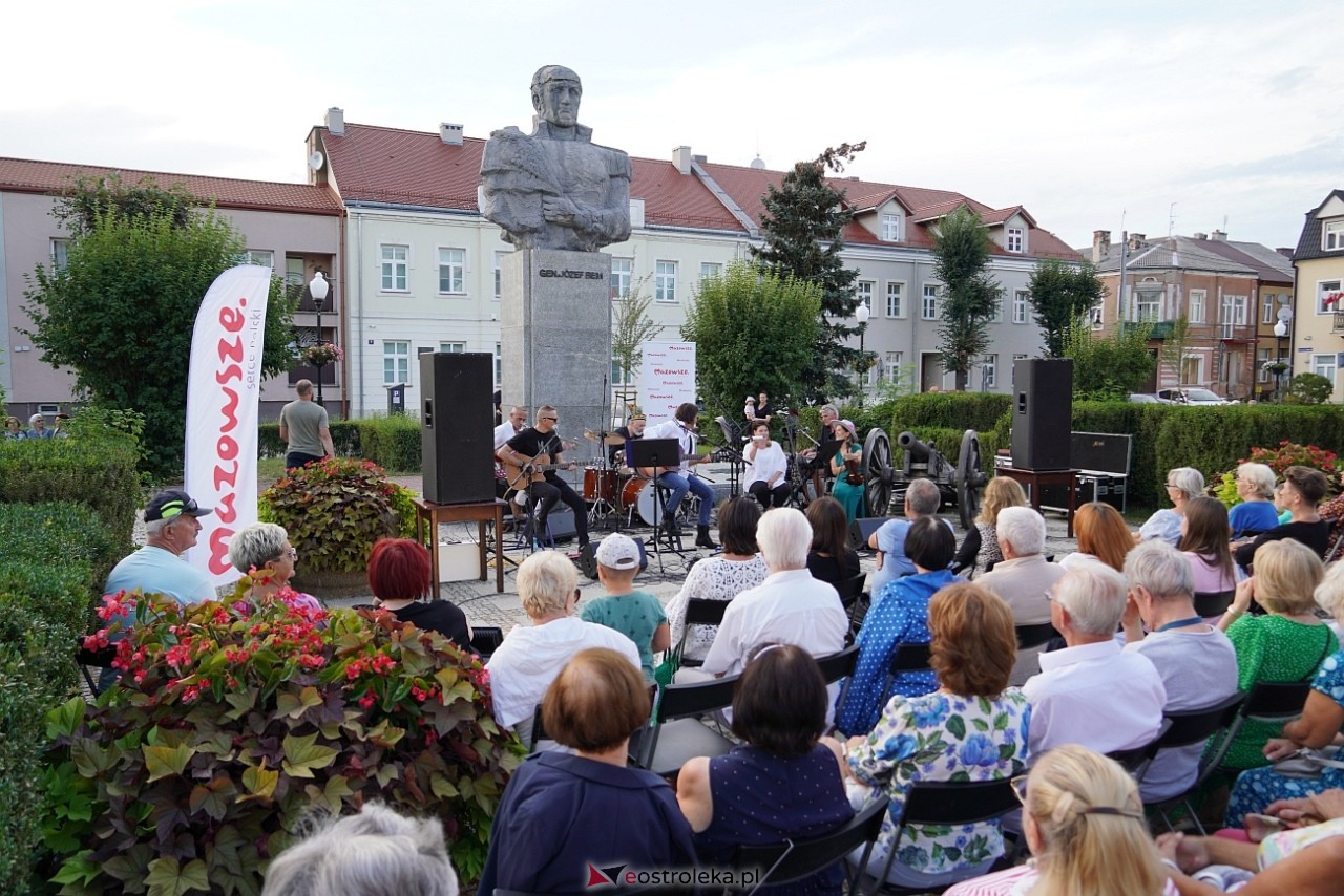 Art-czwARTek -Piotr Grzyb i Zupa Grzybowa [8.08.2024] - zdjęcie #10 - eOstroleka.pl