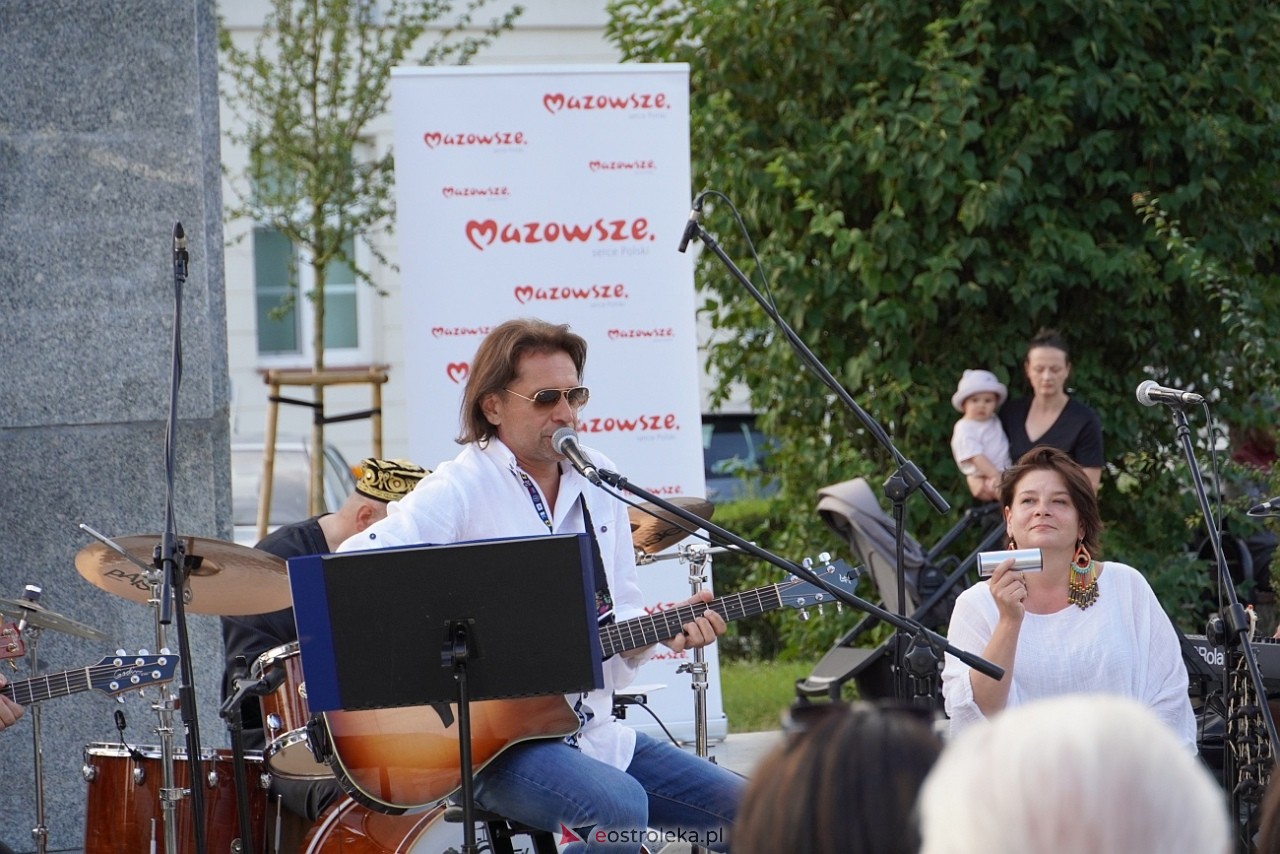 Art-czwARTek -Piotr Grzyb i Zupa Grzybowa [8.08.2024] - zdjęcie #7 - eOstroleka.pl