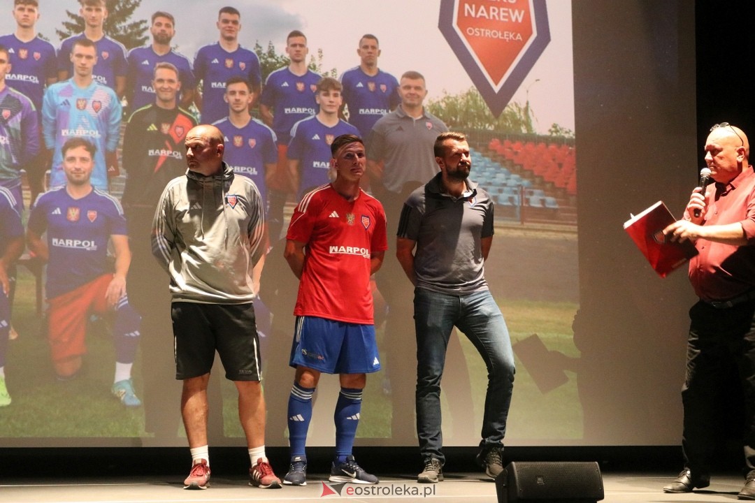 Narew Ostrołęka - prezentacja zespołu [08.08.2024] - zdjęcie #1 - eOstroleka.pl