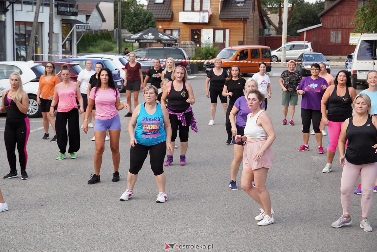 Maraton zumby w Goworowie [9.08.2024] - zdjęcie #34 - eOstroleka.pl