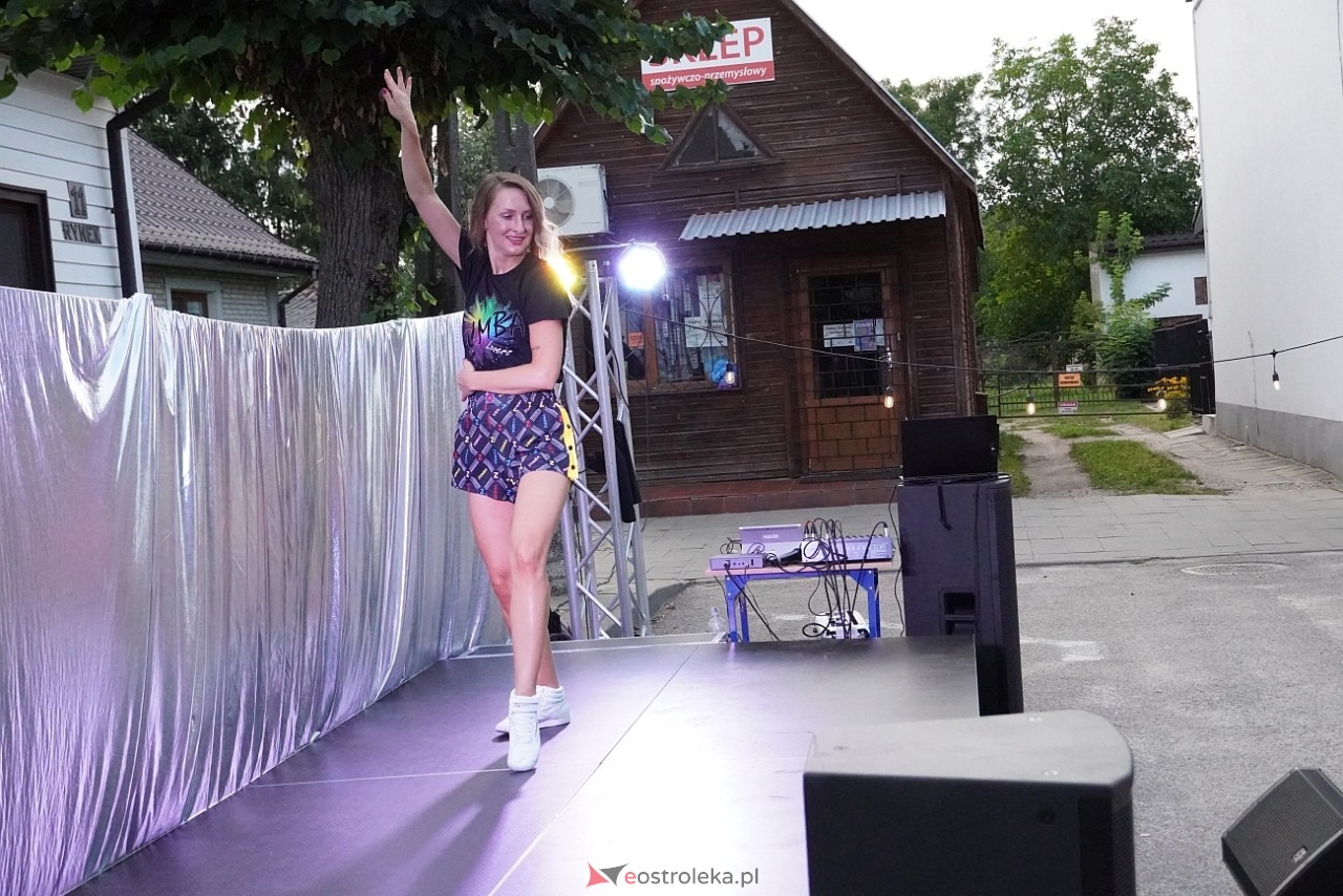 Maraton zumby w Goworowie [9.08.2024] - zdjęcie #33 - eOstroleka.pl