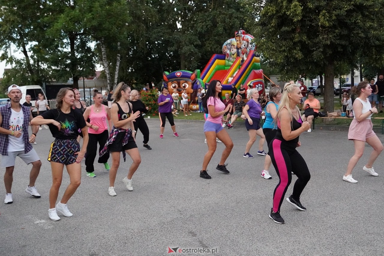 Maraton zumby w Goworowie [9.08.2024] - zdjęcie #30 - eOstroleka.pl