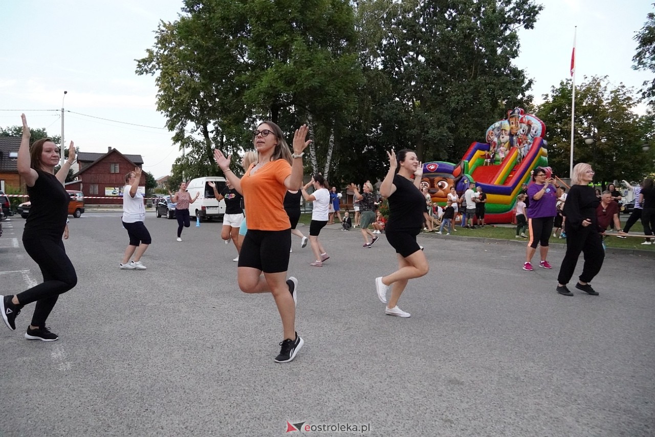 Maraton zumby w Goworowie [9.08.2024] - zdjęcie #19 - eOstroleka.pl