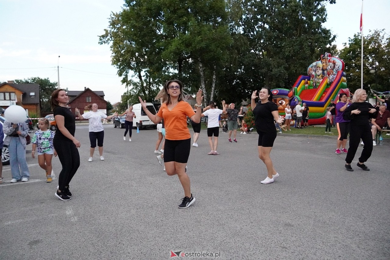 Maraton zumby w Goworowie [9.08.2024] - zdjęcie #18 - eOstroleka.pl