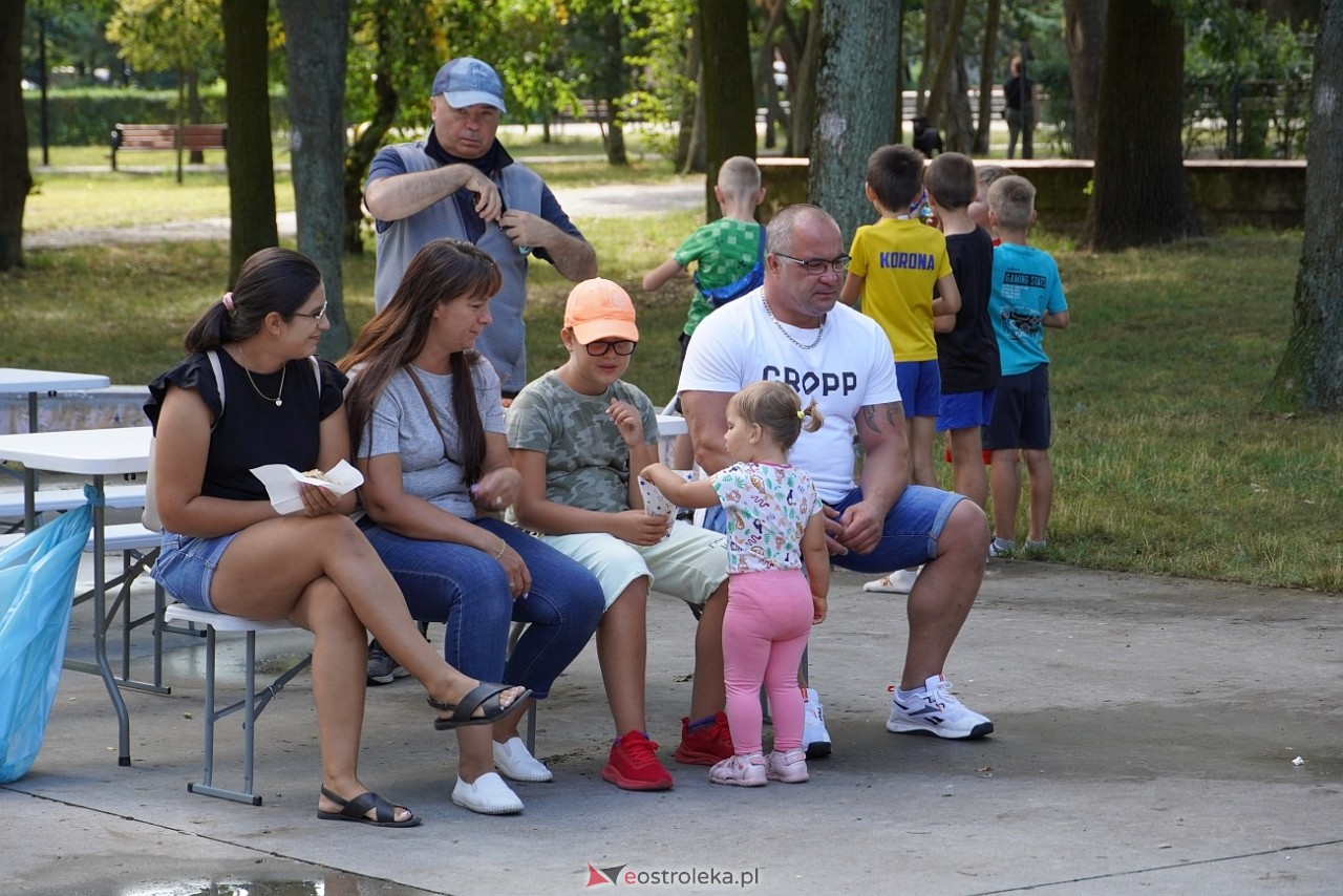 Piknik Radosne Wakacje w Parku Miejskim [10.08.2024] - zdjęcie #82 - eOstroleka.pl