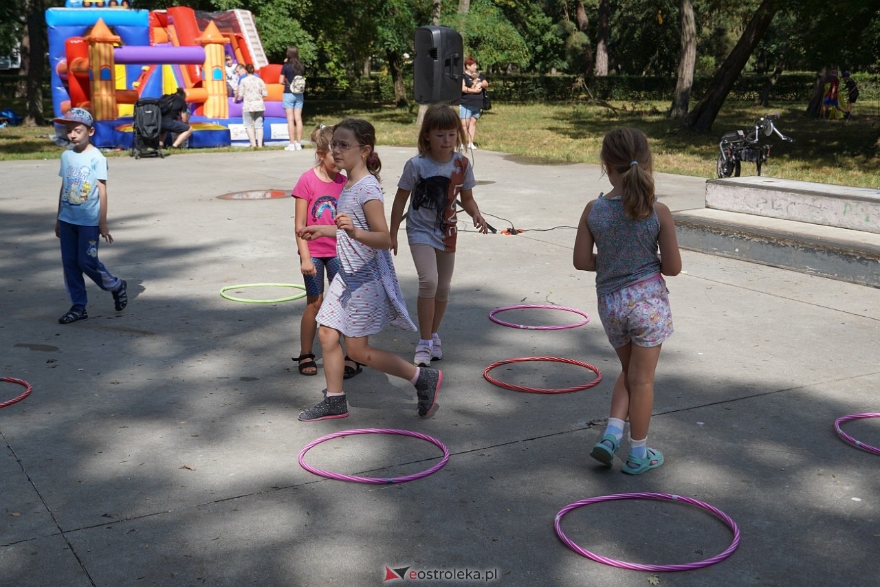 Piknik Radosne Wakacje w Parku Miejskim [10.08.2024] - zdjęcie #63 - eOstroleka.pl