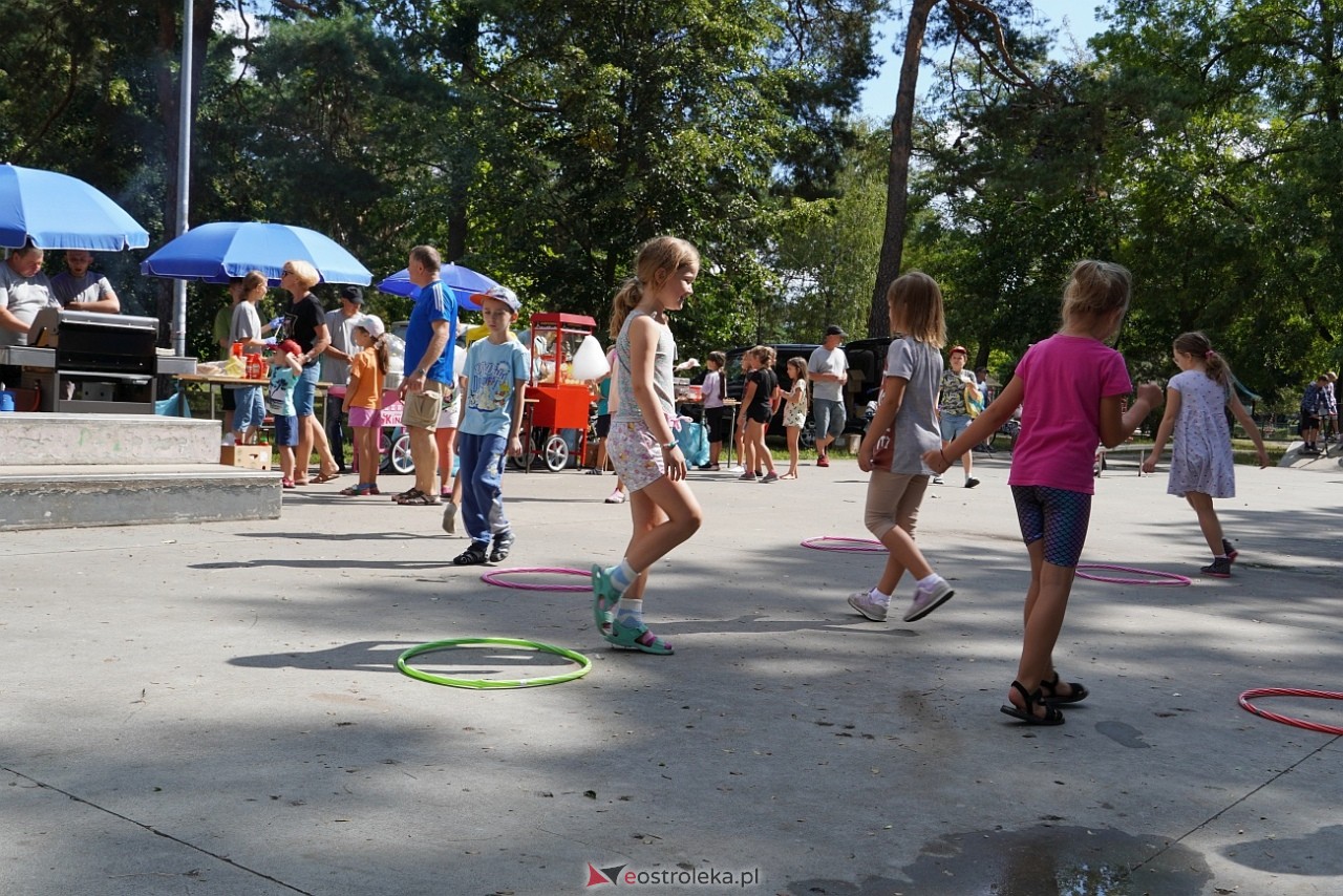 Piknik Radosne Wakacje w Parku Miejskim [10.08.2024] - zdjęcie #59 - eOstroleka.pl