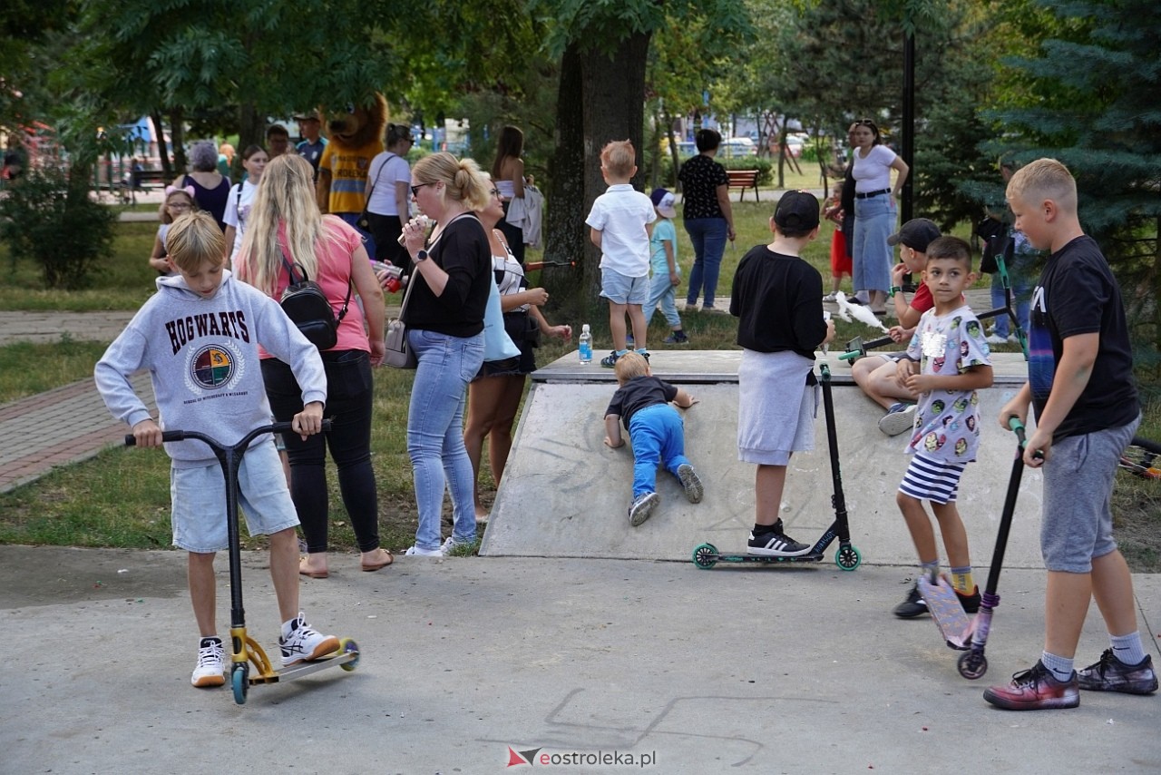 Piknik Radosne Wakacje w Parku Miejskim [10.08.2024] - zdjęcie #20 - eOstroleka.pl
