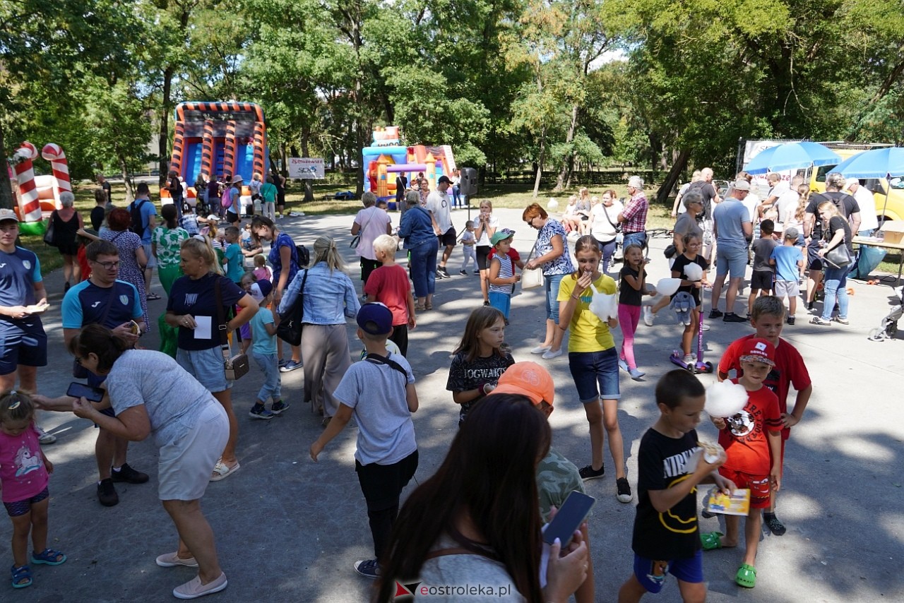 Piknik Radosne Wakacje w Parku Miejskim [10.08.2024] - zdjęcie #11 - eOstroleka.pl
