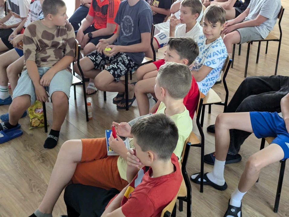 Siatkarze Olimpu kibicowali w finale igrzysk [10.08.2024] - zdjęcie #6 - eOstroleka.pl