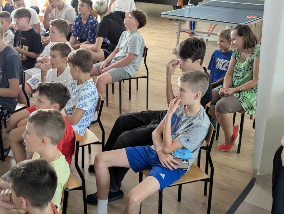 Siatkarze Olimpu kibicowali w finale igrzysk [10.08.2024] - zdjęcie #5 - eOstroleka.pl