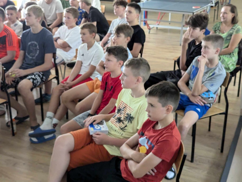 Siatkarze Olimpu kibicowali w finale igrzysk [10.08.2024] - zdjęcie #1 - eOstroleka.pl