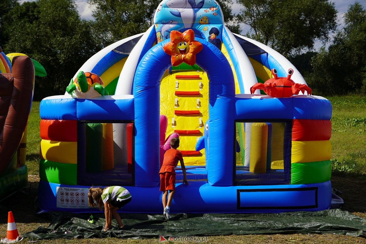 Piknik Bezpieczne wakacje - Senior na drodze w Rzekuniu [10.08.2024] - zdjęcie #48 - eOstroleka.pl