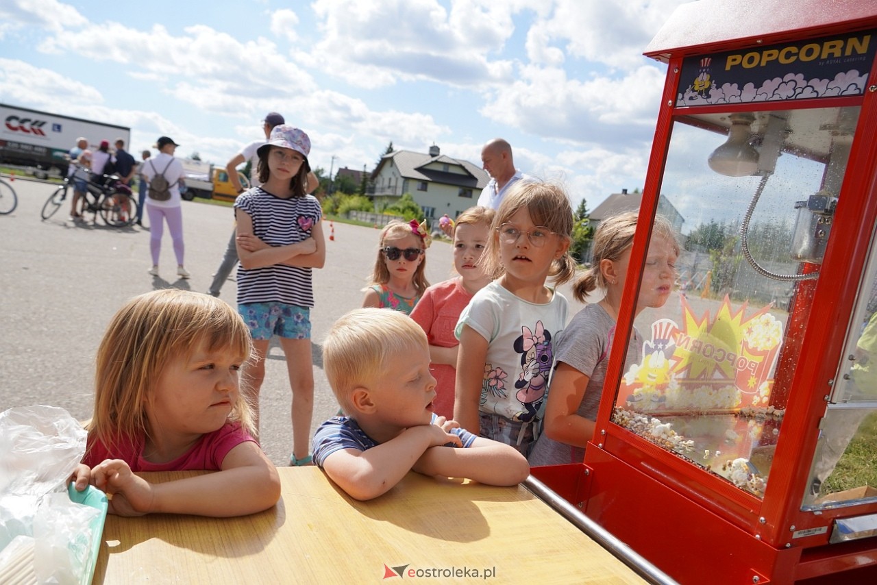 Piknik Bezpieczne wakacje - Senior na drodze w Rzekuniu [10.08.2024] - zdjęcie #45 - eOstroleka.pl