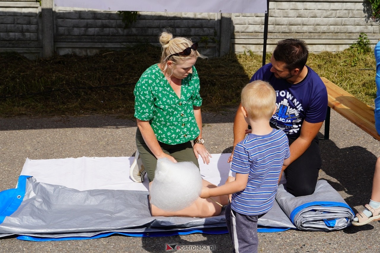 Piknik Bezpieczne wakacje - Senior na drodze w Rzekuniu [10.08.2024] - zdjęcie #22 - eOstroleka.pl