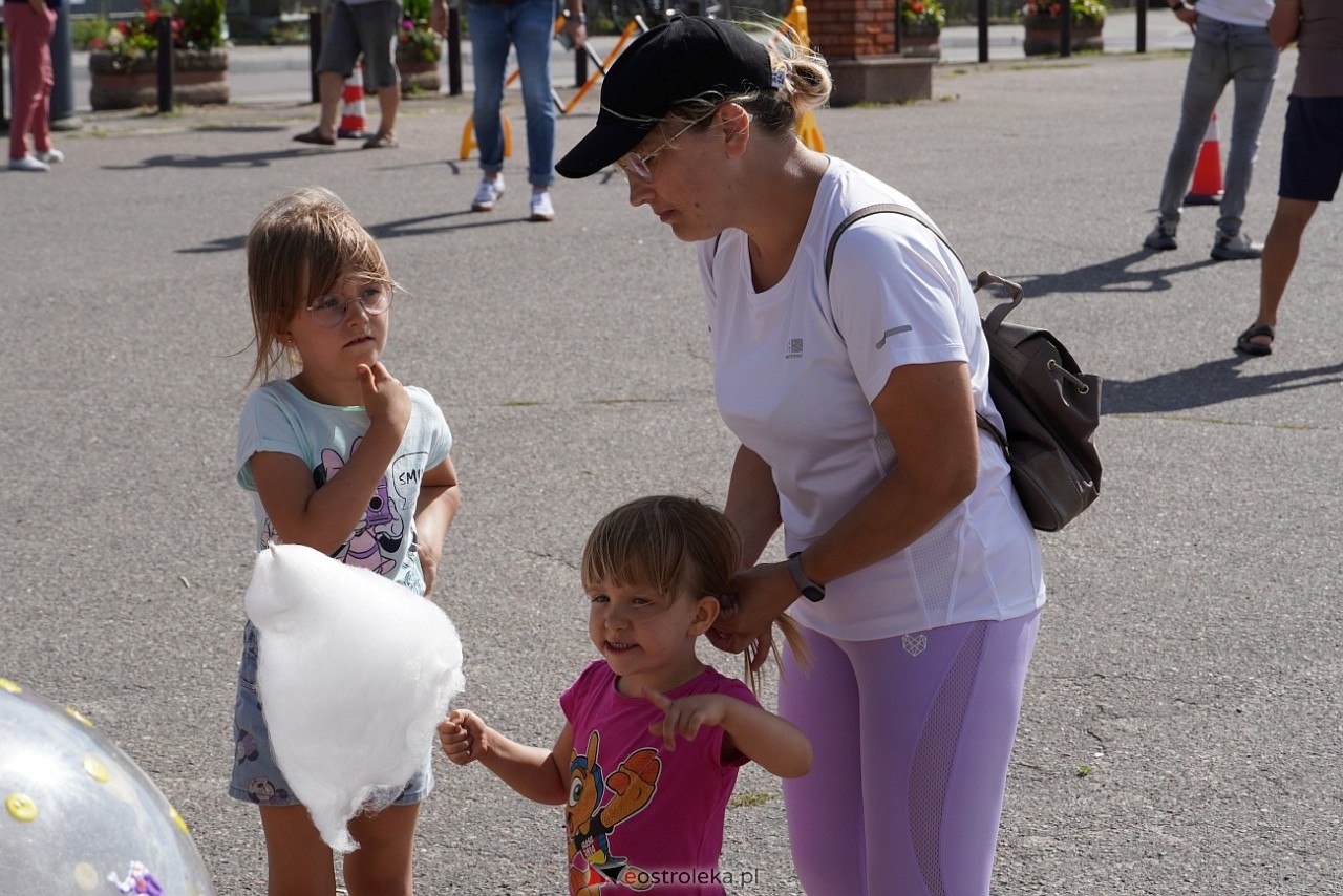 Piknik Bezpieczne wakacje - Senior na drodze w Rzekuniu [10.08.2024] - zdjęcie #18 - eOstroleka.pl