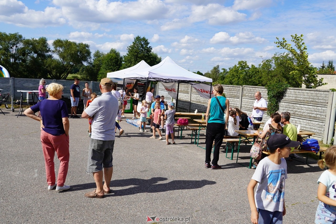 Piknik Bezpieczne wakacje - Senior na drodze w Rzekuniu [10.08.2024] - zdjęcie #16 - eOstroleka.pl