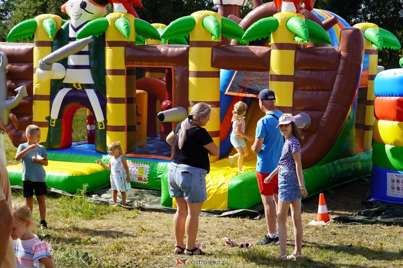 Piknik Bezpieczne wakacje - Senior na drodze w Rzekuniu [10.08.2024] - zdjęcie #11 - eOstroleka.pl