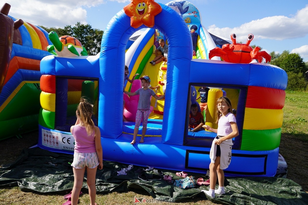 Piknik Bezpieczne wakacje - Senior na drodze w Rzekuniu [10.08.2024] - zdjęcie #5 - eOstroleka.pl