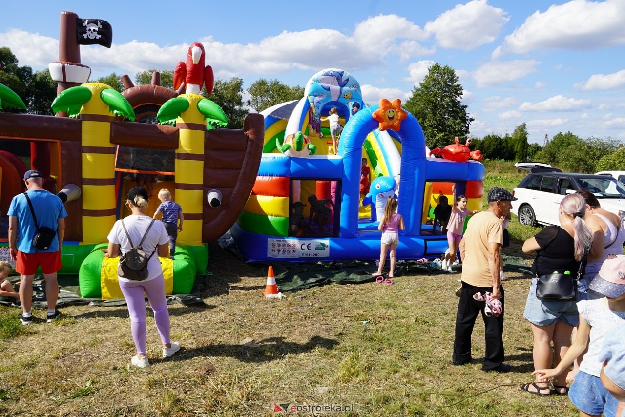 Piknik Bezpieczne wakacje - Senior na drodze w Rzekuniu [10.08.2024] - zdjęcie #3 - eOstroleka.pl