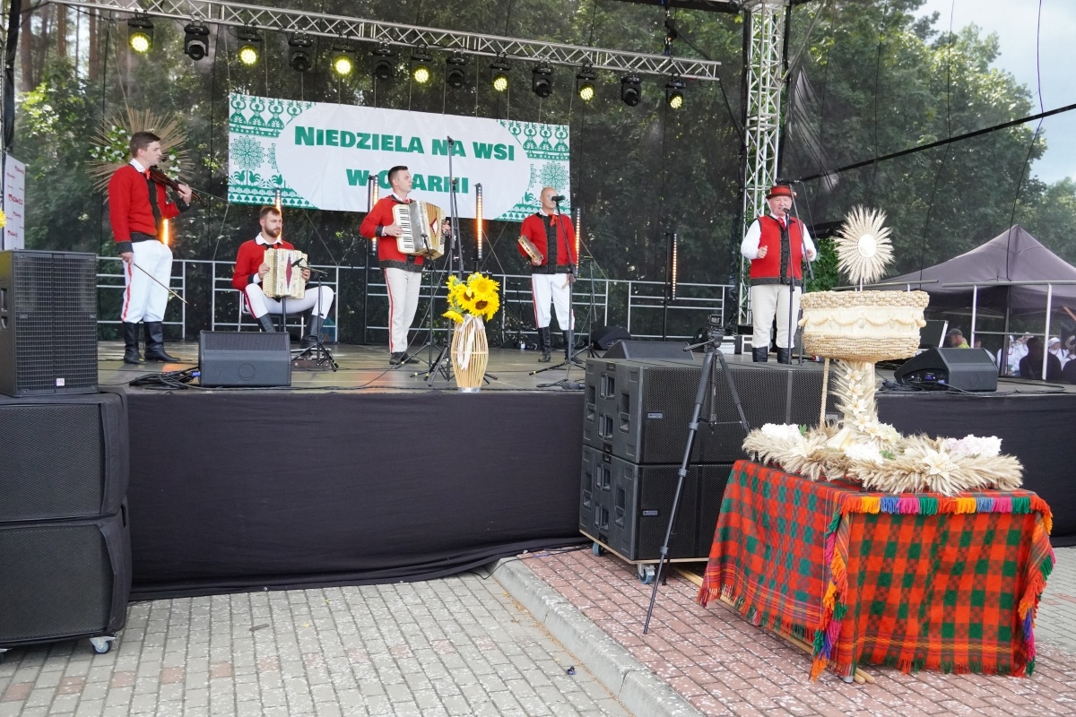 Niedziela na wsi w Czarni - odpust św. Rocha [11.08.2024] - zdjęcie #73 - eOstroleka.pl