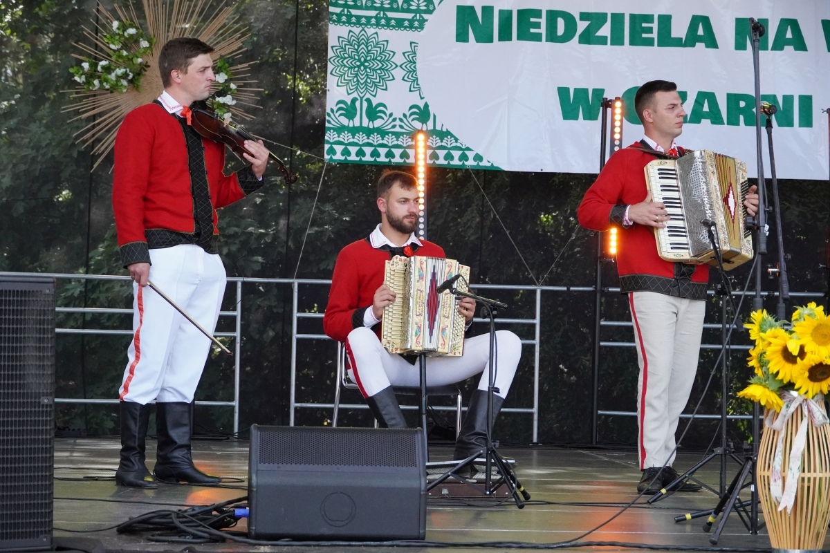 Niedziela na wsi w Czarni - odpust św. Rocha [11.08.2024] - zdjęcie #72 - eOstroleka.pl