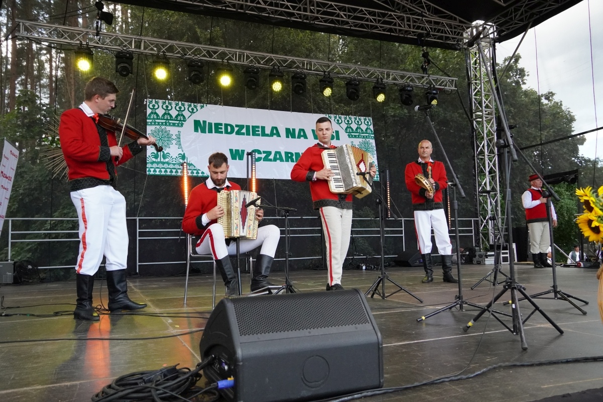 Niedziela na wsi w Czarni - odpust św. Rocha [11.08.2024] - zdjęcie #65 - eOstroleka.pl