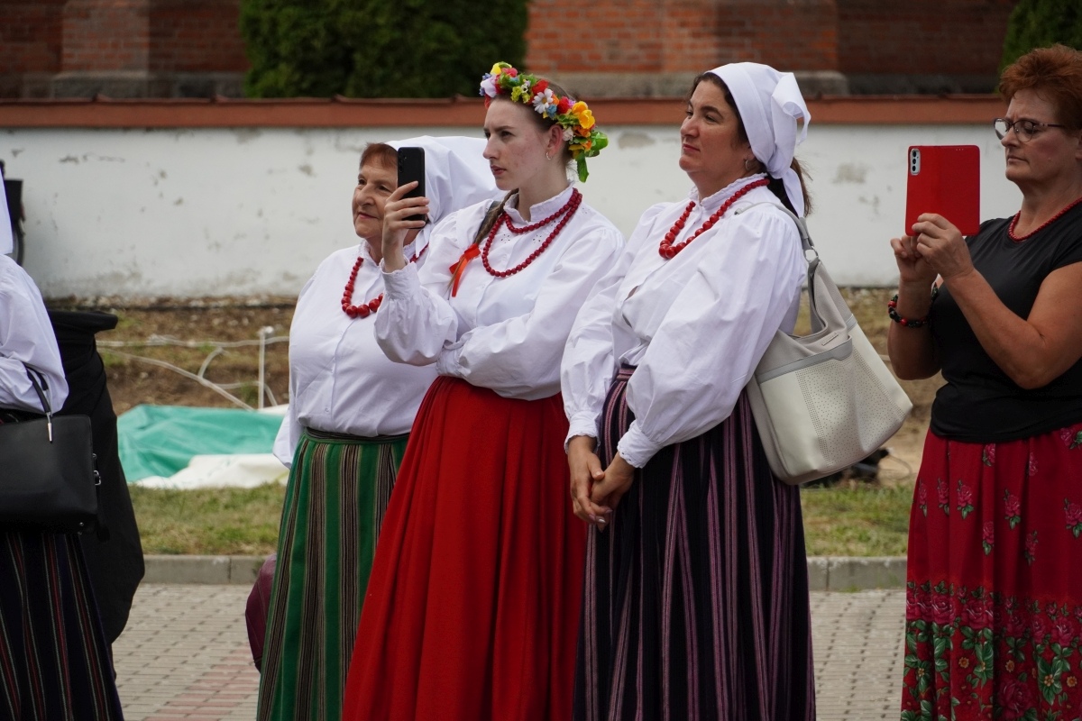 Niedziela na wsi w Czarni - odpust św. Rocha [11.08.2024] - zdjęcie #57 - eOstroleka.pl