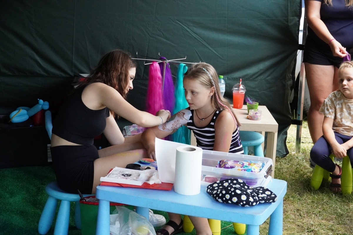 Niedziela na wsi w Czarni - odpust św. Rocha [11.08.2024] - zdjęcie #27 - eOstroleka.pl